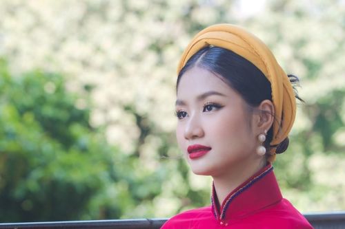Hoa hậu Nguyễn Thanh Hà không hài lòng khi nhiều người biến tướng áo dài