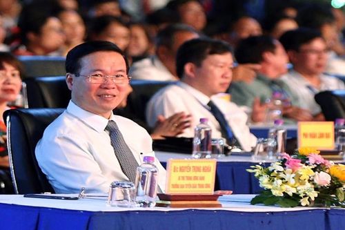 UNESCO trao bằng ghi danh Nghệ thuật làm gốm người Chăm