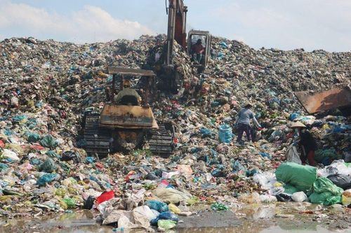 Vĩnh Long: 3 năm nữa sẽ hết chỗ chôn lấp rác thải