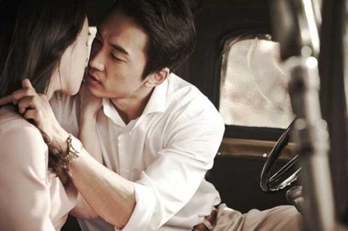 Quản chặt chồng vẫn ngoại tình, vợ nghĩ ra chiêu này khiến chồng hối hận không dám tái phạm