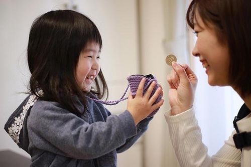 Cha mẹ có tính cách này, con cái ngày càng gắn bó khăng khít với gia đình