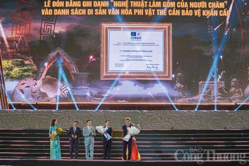 Chủ tịch nước dự Lễ đón Bằng của UNESCO ghi danh 'Nghệ thuật làm gốm của người Chăm'