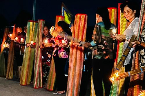 Phát triển du lịch gắn với quảng bá hình ảnh