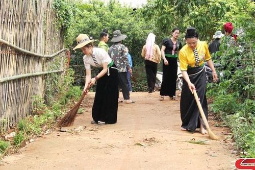Hua La nỗ lực cán đích nông thôn mới nâng cao