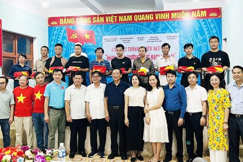 Nơi ấy có chân trời sóng vỗ