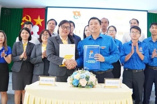 Bưu điện tỉnh Quảng Ngãi: Đẩy mạnh dịch vụ bưu chính công ích