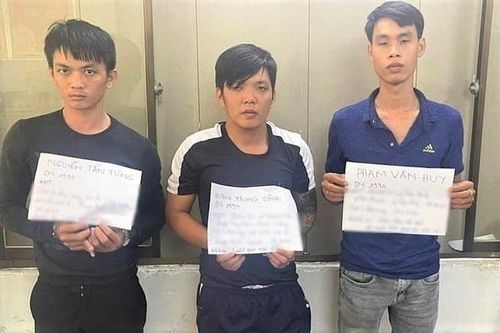 Kẻ giật điện thoại của nữ sinh trong tích tắc bị bắt