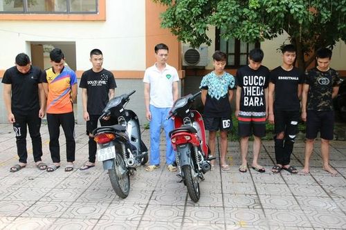 Rủ nhau bốc đầu xe máy, 7 thành viên 'Hội Dị Nhân X' bị khởi tố