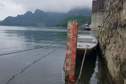 Ứng phó khi sông Đà cạn nước