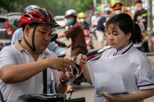 Trường THPT chuyên Ngoại ngữ công bố điểm chuẩn vào lớp 10