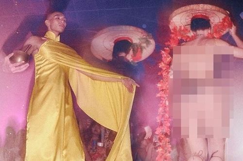 Phạt 85 triệu đồng, đình chỉ 18 tháng với đơn vị tổ chức show diễn phản cảm