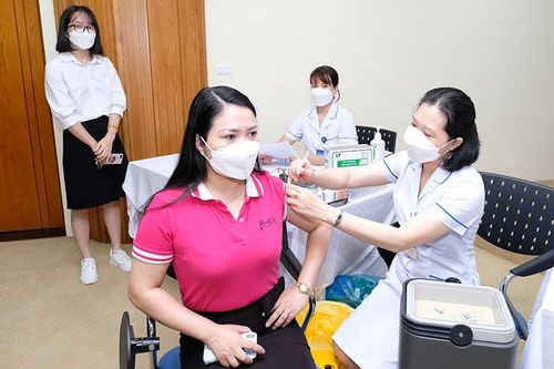 Vượt qua đại dịch nhờ sự đồng lòng, quyết liệt