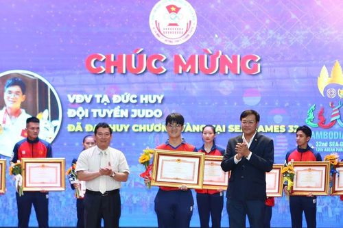 Lễ tuyên dương khen thưởng các vận động viên đoạt huy chương SEA Games 32, Para Games 12