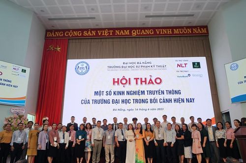 Trường đại học điều chỉnh cách truyền thông trong bối cảnh mới