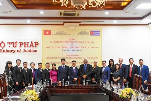 Bộ trưởng Bộ Tư pháp Lê Thành Long Hội đàm Bộ trưởng Bộ Tư pháp Cộng hòa Cuba