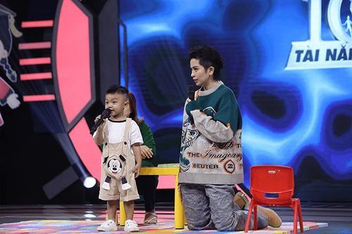 Hari Won, Đại Nghĩa bất ngờ trước bé 18 tháng tuổi biết đọc vanh vách