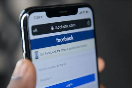Bị Facebook khóa tài khoản vô lý, người bị hại thắng kiện 50.000 USD