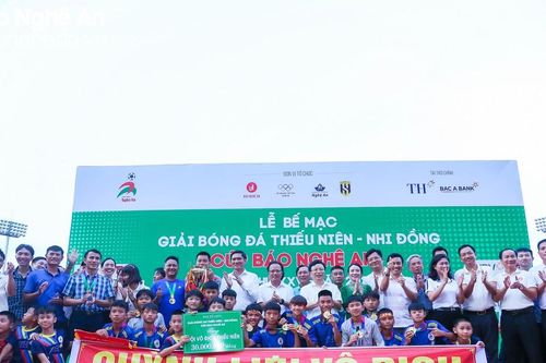 Hành trình đến với Cúp Vàng của đội thiếu niên Quỳnh Lưu
