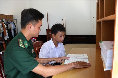 Điểm tựa vững chắc cho học sinh vùng biên