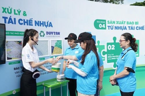 Unilever Việt Nam thí điểm mô hình phân loại rác thải nhựa tại nguồn đựa vào cộng đồng
