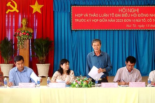 Các tổ đại biểu HĐND huyện Tri Tôn chuẩn bị kỳ họp giữa năm