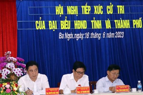 Ông Nguyễn Khắc Toàn tiếp xúc cử tri TP. Cam Ranh