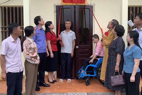 Lạng Sơn: Khánh thành và bàn giao nhà Đại đoàn kết tại xã Quảng Lạc