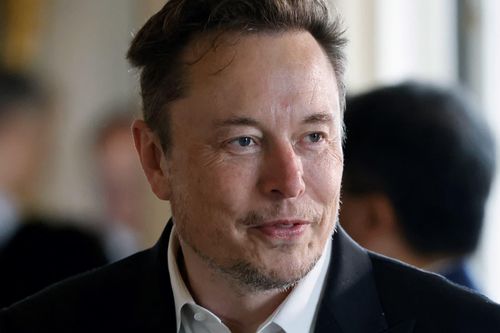 CEO Tesla Elon Musk đến châu Âu thảo luận về AI