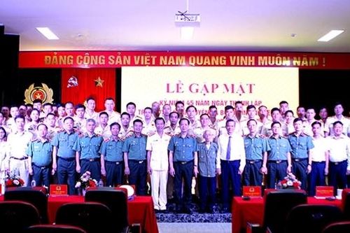 Tiếp tục phát huy truyền thống vẻ vang của lực lượng Cảnh vệ anh hùng