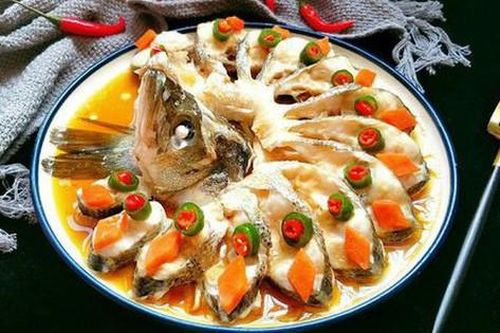 Vài mẹo cực hay, đơn giản giúp món cá hấp tuyệt ngon như ngoài hàng, hết sạch tanh mà nhiều người chưa biết