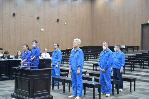 Hai cựu lãnh đạo lĩnh tổng cộng 13 năm tù, Cienco 1 nộp lại 120 tỷ đồng