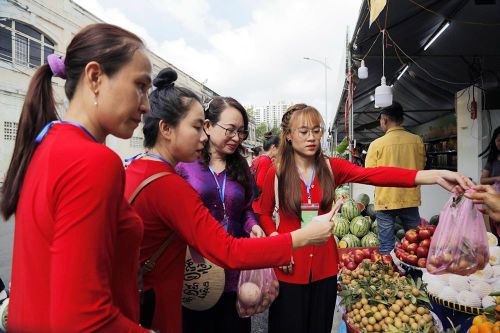 TP.HCM: Khai mạc Tuần lễ trái cây 'Trên bến dưới thuyền'