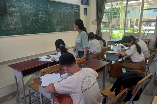 Vào mùa phụ đạo