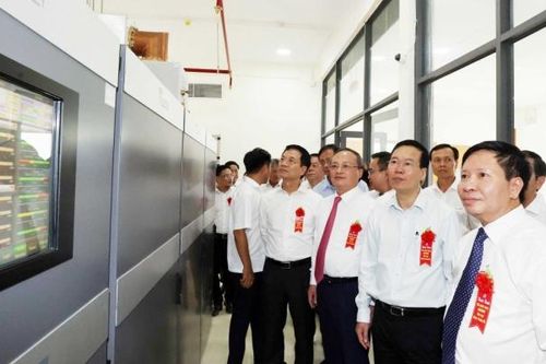 Đưa làn sóng phát thanh vươn xa tới đồng bào, chiến sỹ khu vực Nam Trung bộ và quần đảo Trường Sa