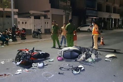 Hai xe máy tông trực diện, 1 người chết, 2 người nguy kịch