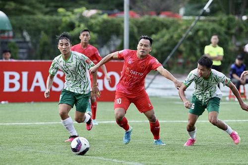 Đương kim vô địch thất thủ ngày ra quân VPL-S4