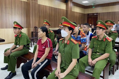Hai án tử hình và 3 án chung thân vì ma túy