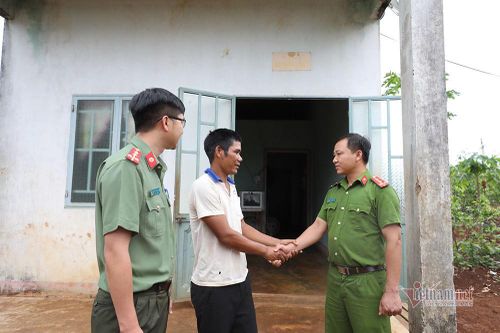 Đón những bước chân lầm lỡ trở về