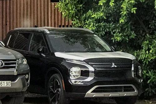 Mitsubishi Outlander thế hệ mới bất ngờ có mặt tại Việt Nam