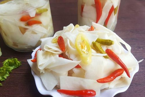 Uống nước măng chua, người phụ nữ bị co giật, hôn mê, phải cấp cứu