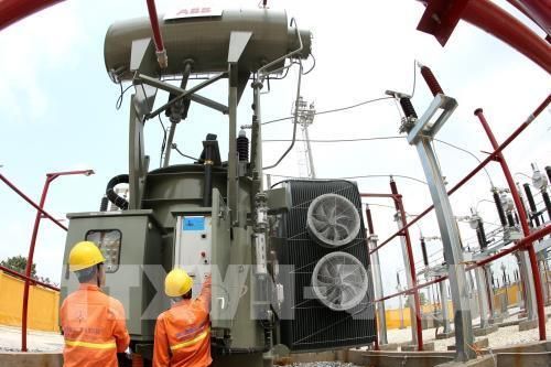 Điện lực miền Bắc tăng cường 100% nhân lực, thiết bị ứng trực cấp điện
