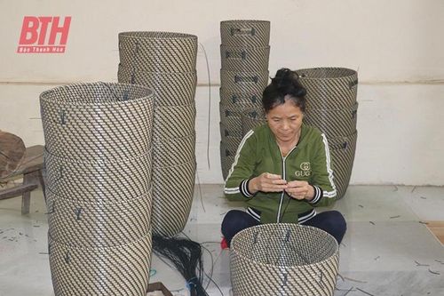 'Đánh thức' nghề phụ ở nông thôn