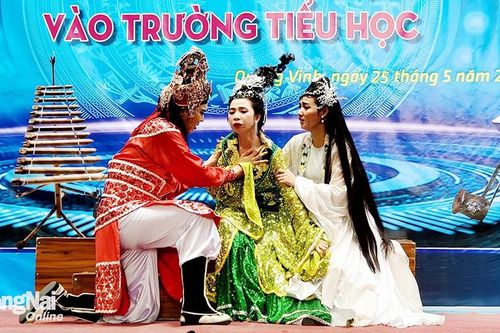Trích đoạn cải lương: Vốn văn hóa quý phục vụ cơ sở
