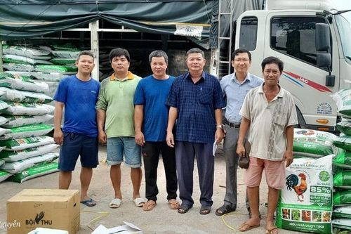 Hỗ trợ vật tư thực hiện mô hình VietGAP và hữu cơ