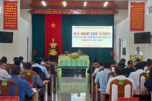 HĐND huyện Mang Yang họp kỳ thứ 9 thông qua nhiều chương trình, dự án