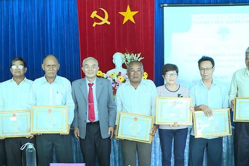 Ayun Pa biểu dương 20 người cao tuổi làm kinh tế giỏi giai đoạn 2018-2023