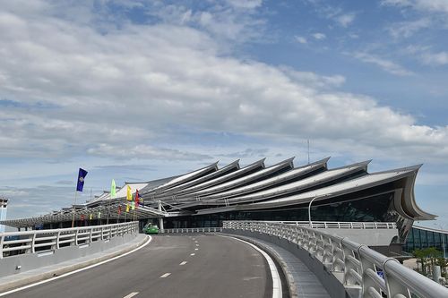 Khánh thành nhà ga mang kiến trúc cung đình Huế