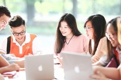 Bộ GD&ĐT nói gì về việc không còn chương trình đào tạo chất lượng cao?