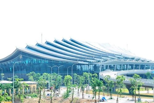 Khánh thành nhà ga hàng không hơn 2.000 tỷ đồng, mang kiến trúc cung đình Huế