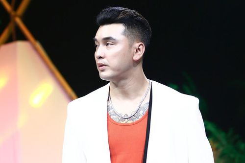 Ưng Hoàng Phúc kể quãng thời gian bất lực khi thấy mình như người tàn phế